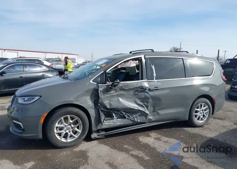 2022 Chrysler Pacifica Touring L z USA, uszkodzony, nr VIN 2C4RC1BG0NR191012